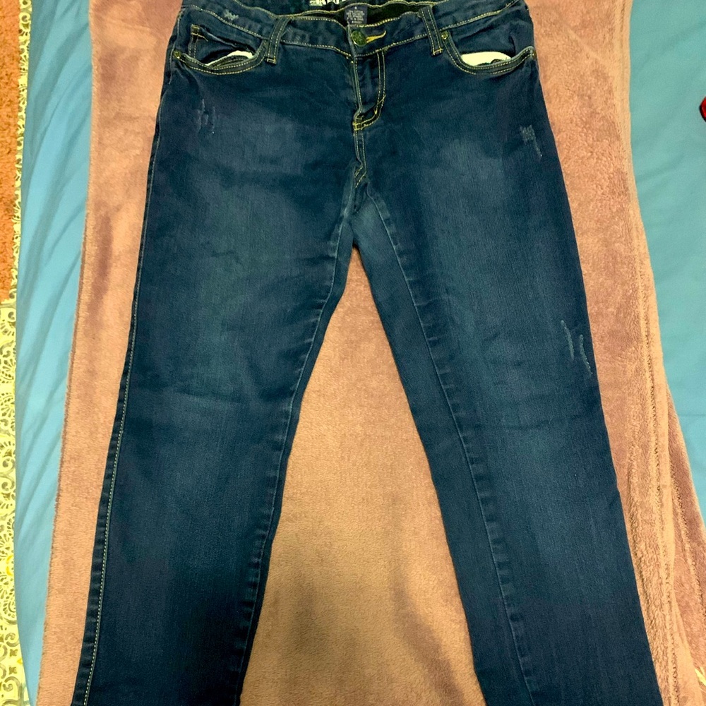 Very good condition jeans. Size 6-8
